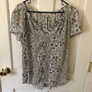 LOFT patterned short sleeve blouse